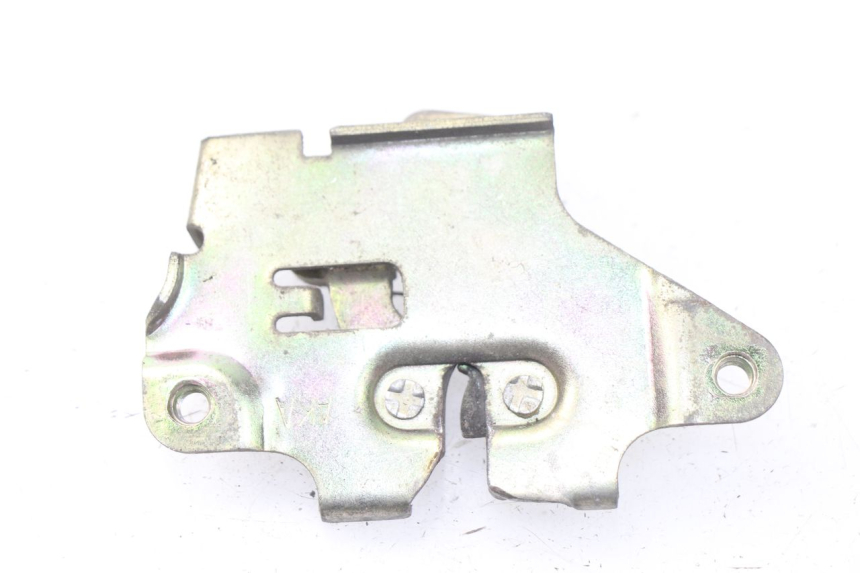 photo de SEAT LOCK SET SYM ORBIT 2 4T 50 (2008 - 2017) - Zoom on usage condition