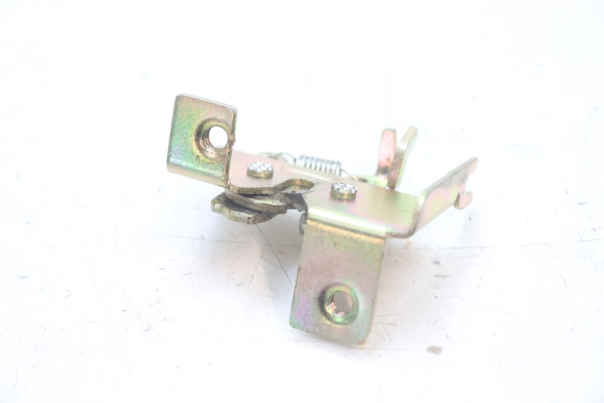 photo de SEAT LOCK SET JM MOTORS R-MAX TECH 50 (2024 - 2026) - Alternative perspective