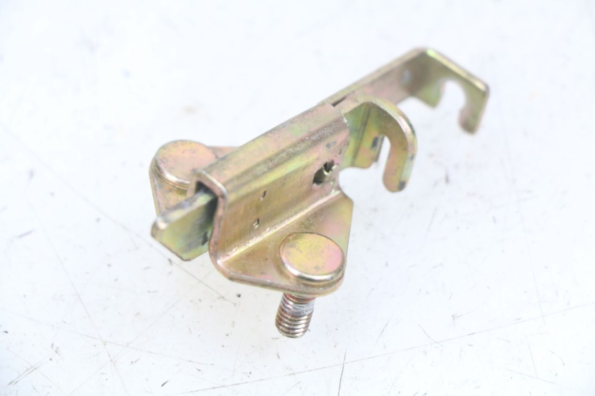 photo de SEAT LOCK YAMASAKI RAPTOR 50 (2013 - 2018) - Zoom on usage condition