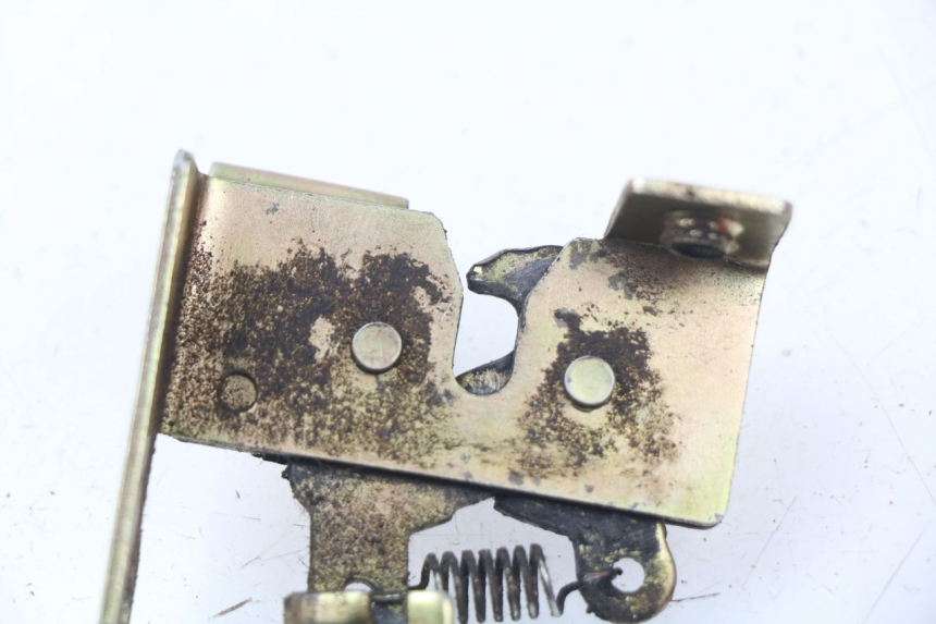 photo de SEAT LOCK SET TURBHO RP 50 (2018 - 2022) - Zoom on usage condition