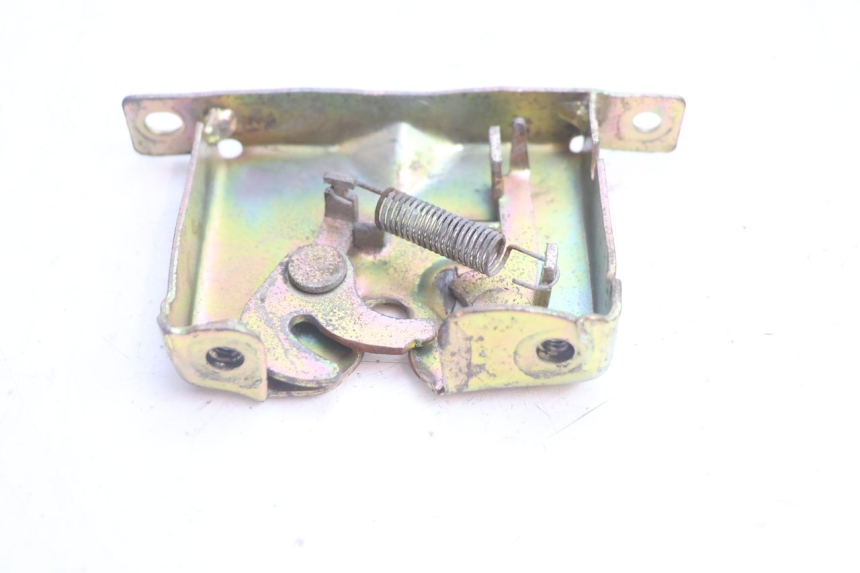 photo de SEAT LOCK KEEWAY RY6 2T 50 (2011 - 2019) - Component detail