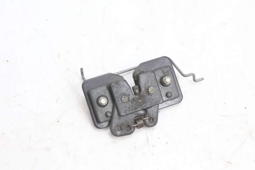 photo de SEAT LOCK SET PEUGEOT SATELIS 125 (2013 - 2018) - Component detail