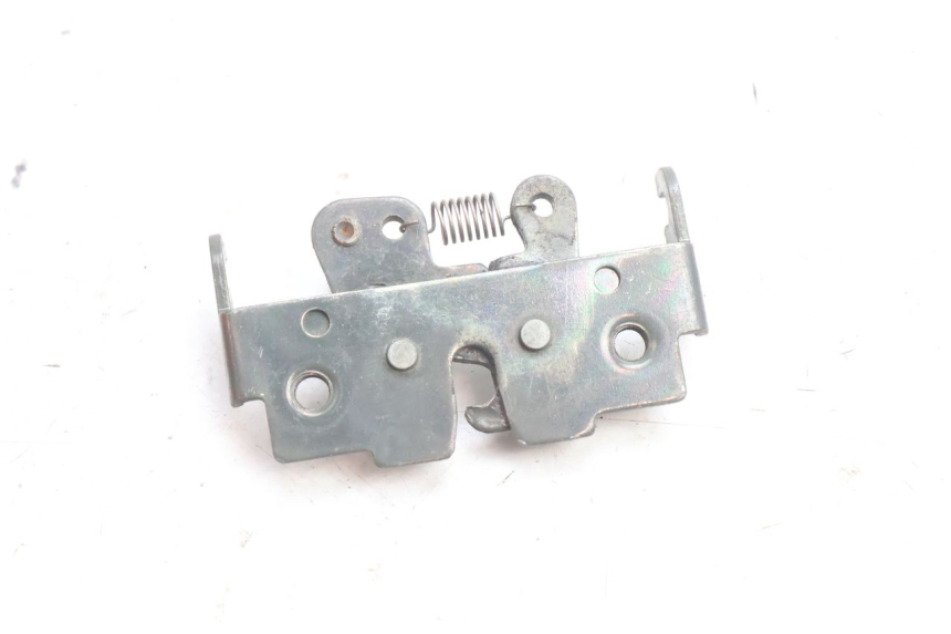 photo de SEAT LOCK SET HONDA SH 125 (2001 - 2003) - Alternative perspective