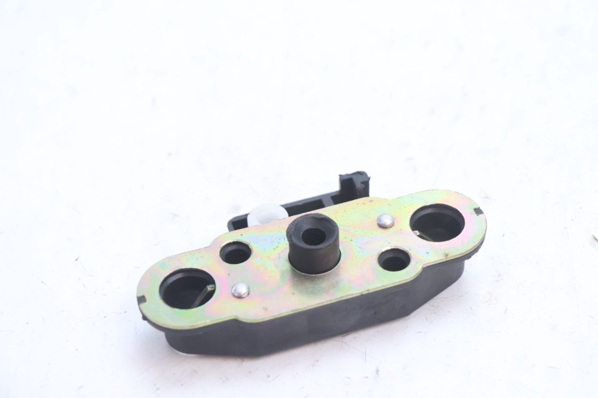 photo de SEAT LOCK SET YAMASAKI STREET 50 (2013 - 2018) - Component detail
