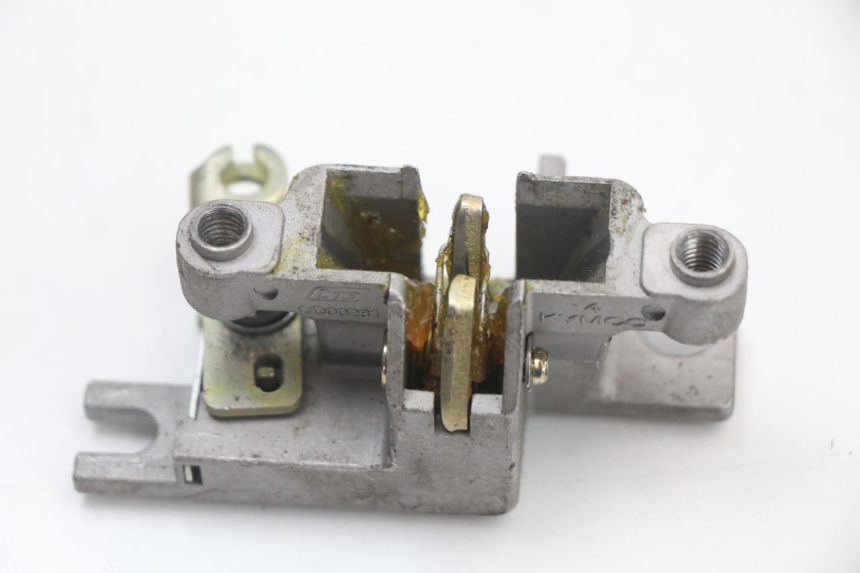 photo de SEAT LOCK SET KYMCO SUPER 8 4T 50 (2018 - 2020) - Alternative perspective