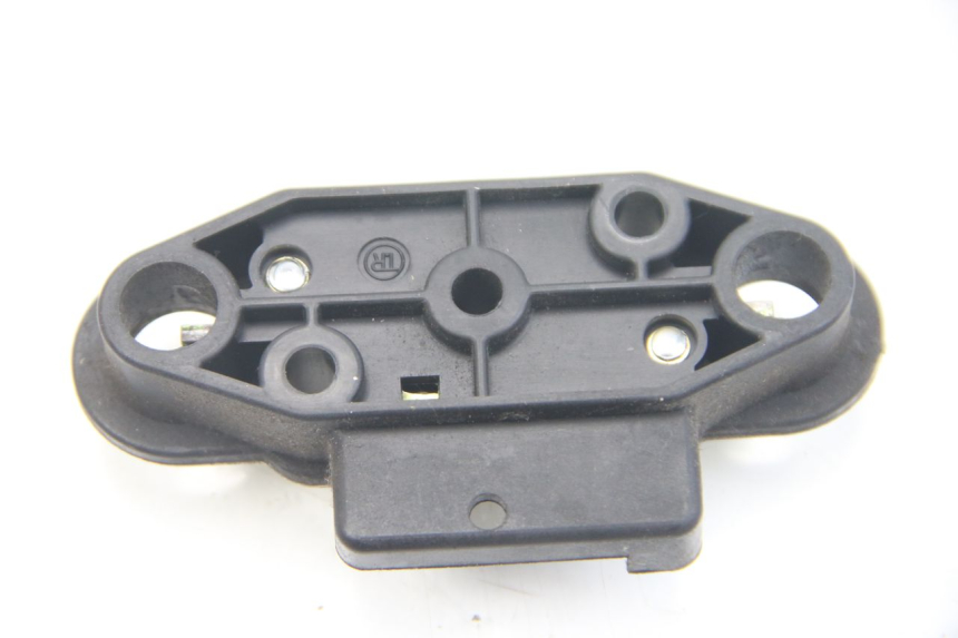 photo de SEAT LOCK SUZUKI SV S 650 (1999 - 2002) - Zoom on usage condition