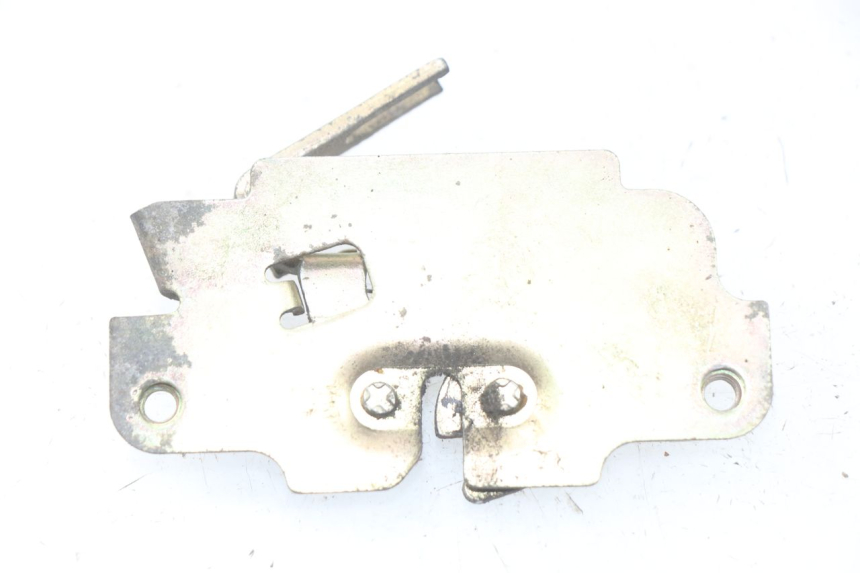 photo de SEAT LOCK SET SYM SYMPHONY 50 (2009 - 2015) - Zoom on usage condition