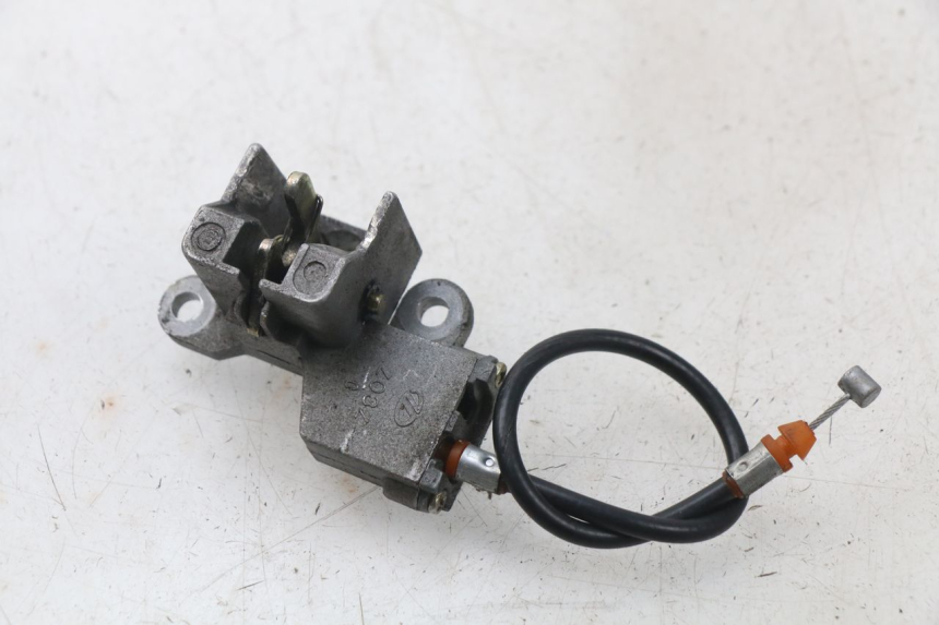 photo de SEAT LOCK SET BAOTIAN TRAVEL SPIRIT 50 (2010 - 2012) - Zoom on usage condition