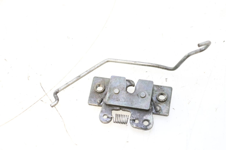 photo de SEAT LOCK PEUGEOT TREKKER 50 (1995 - 2004) - Component detail