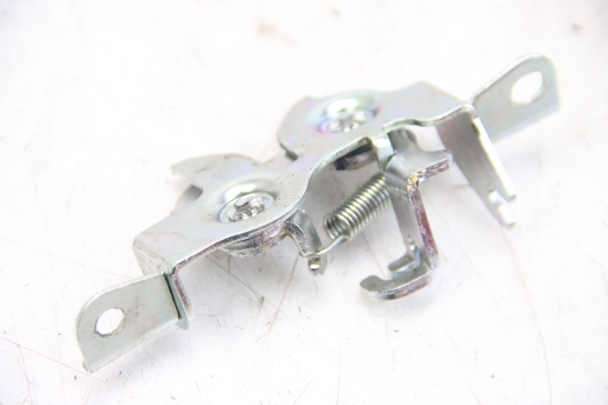 photo de SEAT LOCK HONDA VISION NSC R 50 (2013 - 2015) - Zoom on usage condition