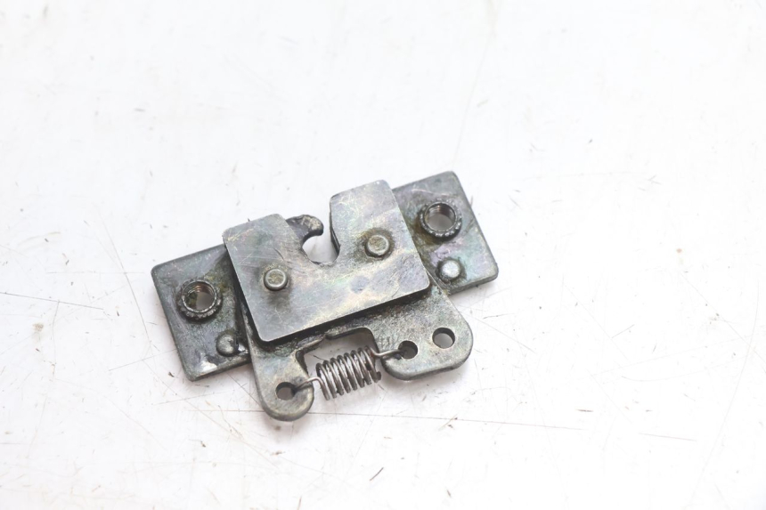 photo de SEAT LOCK SET PEUGEOT VIVACITY 50 (1998 - 2003) - Component detail