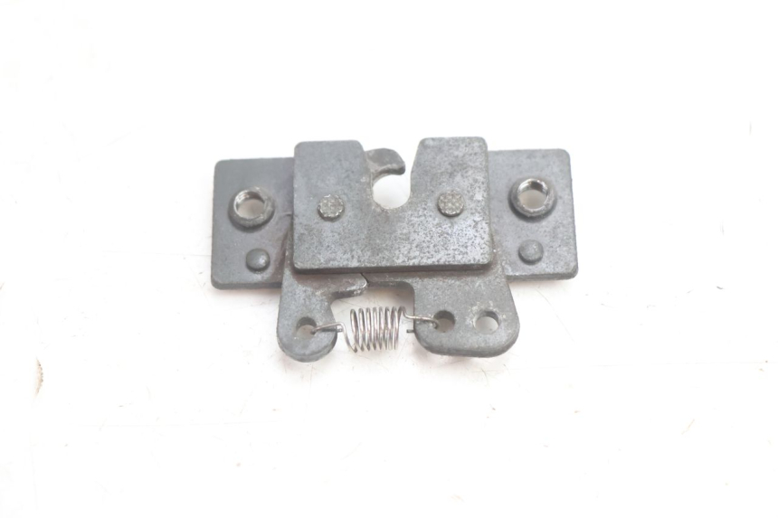 photo de SEAT LOCK SET PEUGEOT VIVACITY 50 (2004 - 2009) - Component detail
