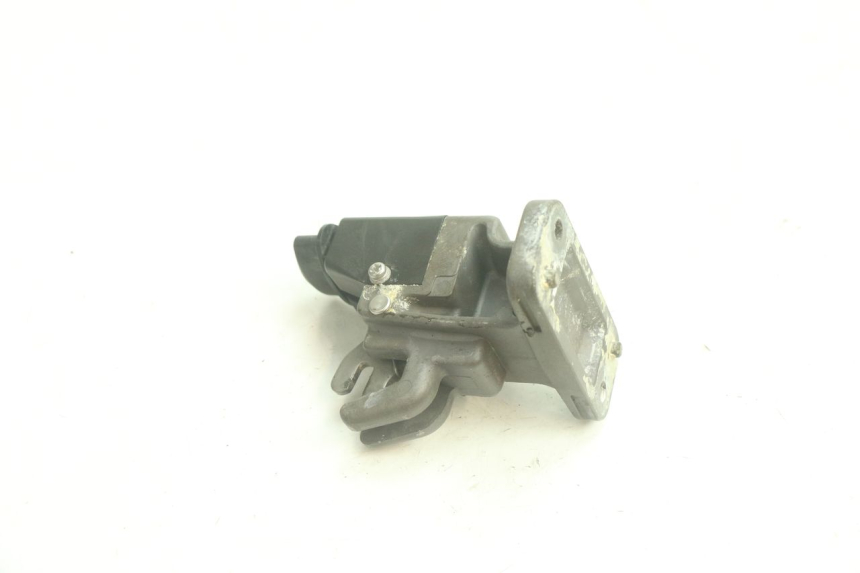 photo de SEAT LOCK SET YAMAHA WAVE RUNNER GP R 1200 (2000 - 2003) - Alternative perspective