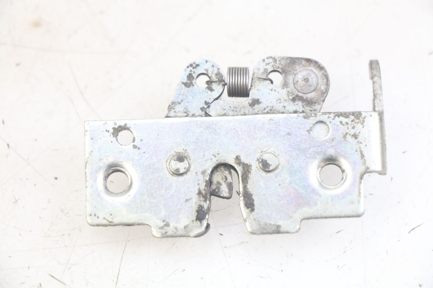 photo de SEAT LOCK YAMAHA XMAX X-MAX 125 (2006 - 2009) - Zoom on usage condition