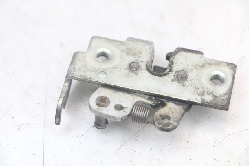 photo de SEAT LOCK YAMAHA XMAX X-MAX 125 (2006 - 2009) - Alternative perspective