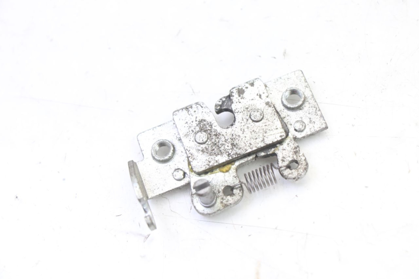 photo de SEAT LOCK YAMAHA XMAX X-MAX 125 (2006 - 2009) - Component detail