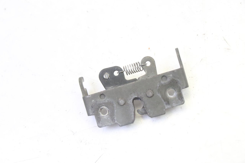 photo de SEAT LOCK YAMAHA X-MAX XMAX 125 (2010 - 2013) - Zoom on usage condition