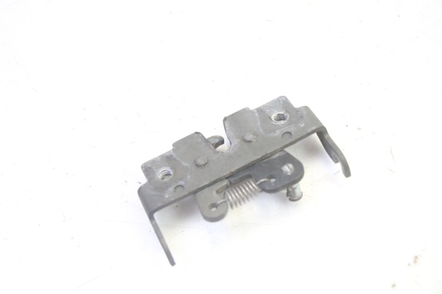 photo de SEAT LOCK YAMAHA X-MAX XMAX 125 (2010 - 2013) - Alternative perspective