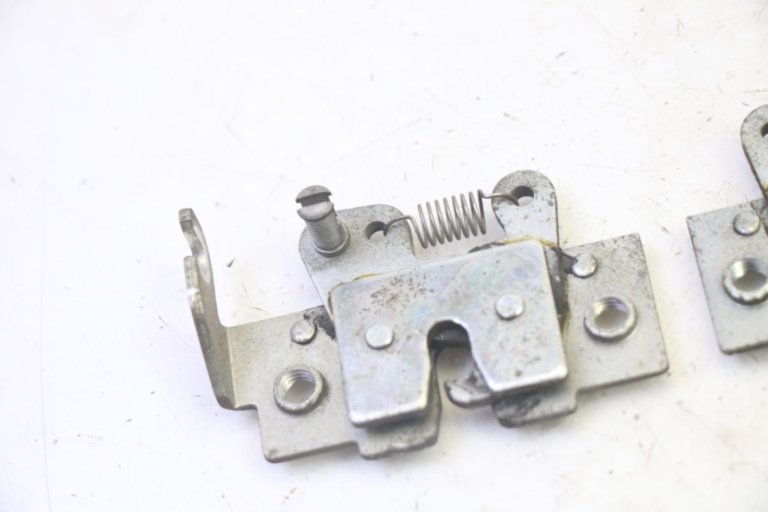 photo de SEAT LOCK YAMAHA X-MAX XMAX 250 (2006 - 2009) - Component detail