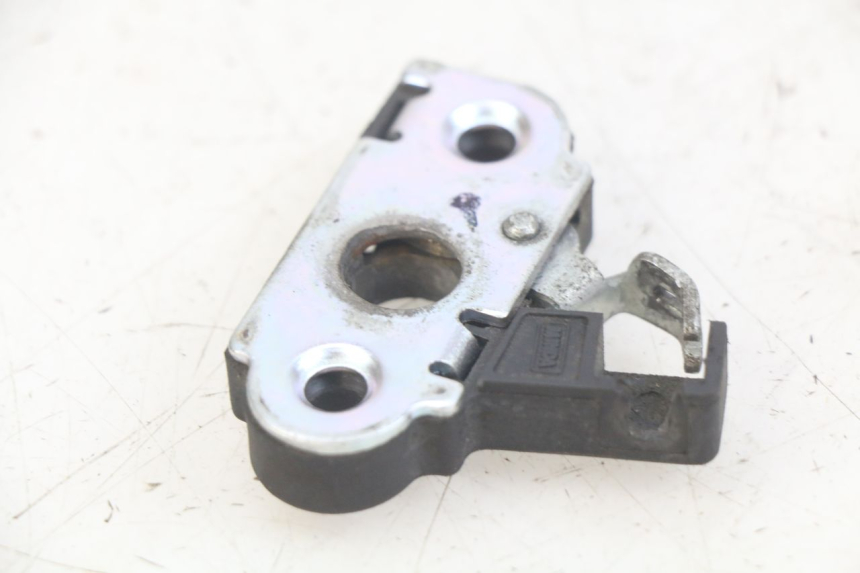 photo de SEAT LOCK YAMAHA YP MAJESTY 125 (2007 - 2010) - Component detail