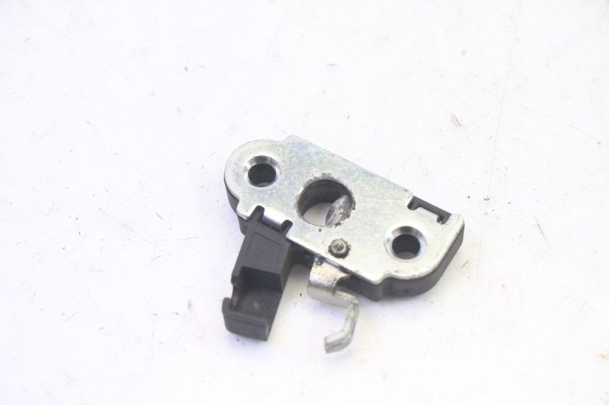 photo de SEAT LOCK YAMAHA YP MAJESTY 125 (2007 - 2010) - Component detail