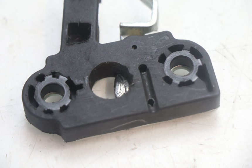 photo de SEAT LOCK YAMAHA YP MAJESTY 125 (2007 - 2010) - Alternative perspective