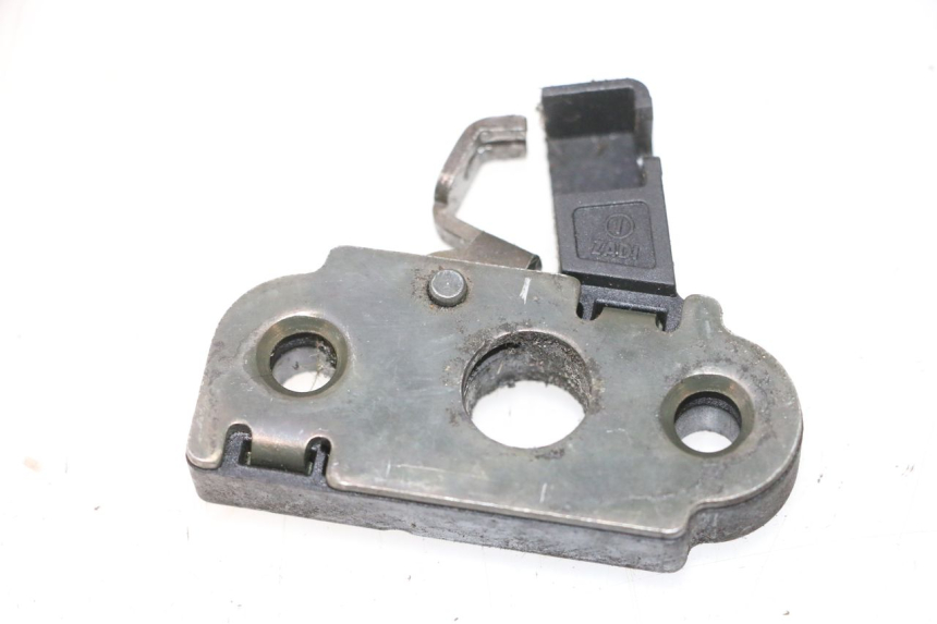 photo de SEAT LOCK YAMAHA YP MAJESTY 125 (1998 - 2001) - Main view