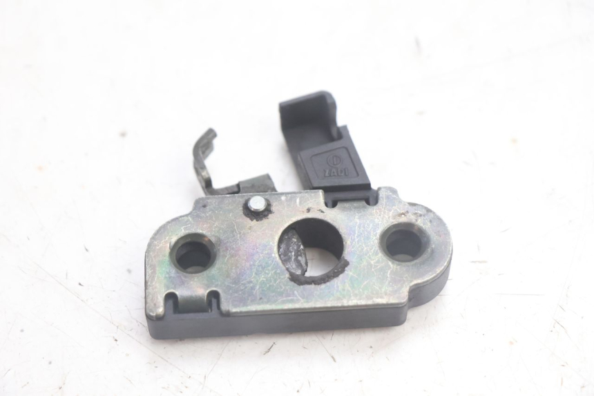 photo de SEAT LOCK SET YAMAHA YP MAJESTY 125 (2002 - 2006) - Main view