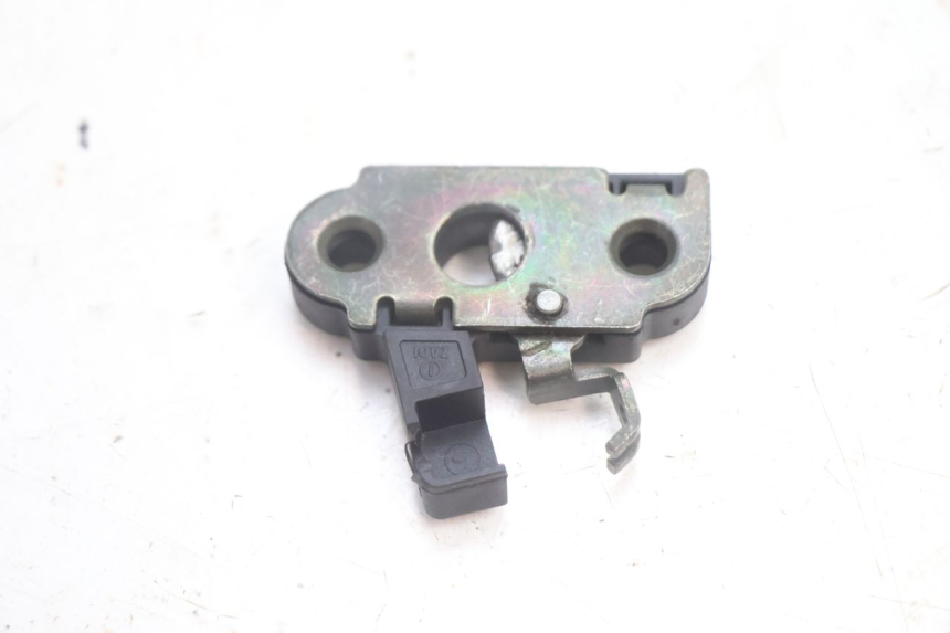 photo de SEAT LOCK SET YAMAHA YP MAJESTY 125 (2002 - 2006) - Component detail
