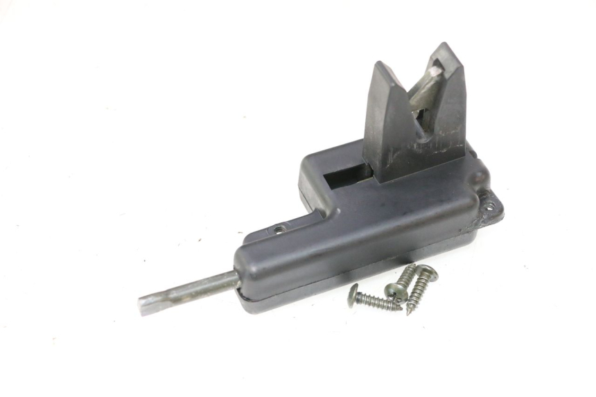 photo de SEAT LOCK PIAGGIO ZIP 2T 50 (2009 - 2019) - Main view
