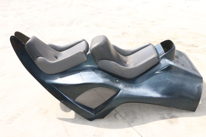 photo de SEAT AND REAR FAIRING BOOM TRIKE FUN 500 (2004 - 2010) - Component detail