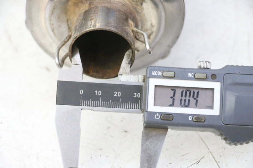 photo de EXHAUST SILENCER CCR DIRT BIKE 125 - Zoom on usage condition