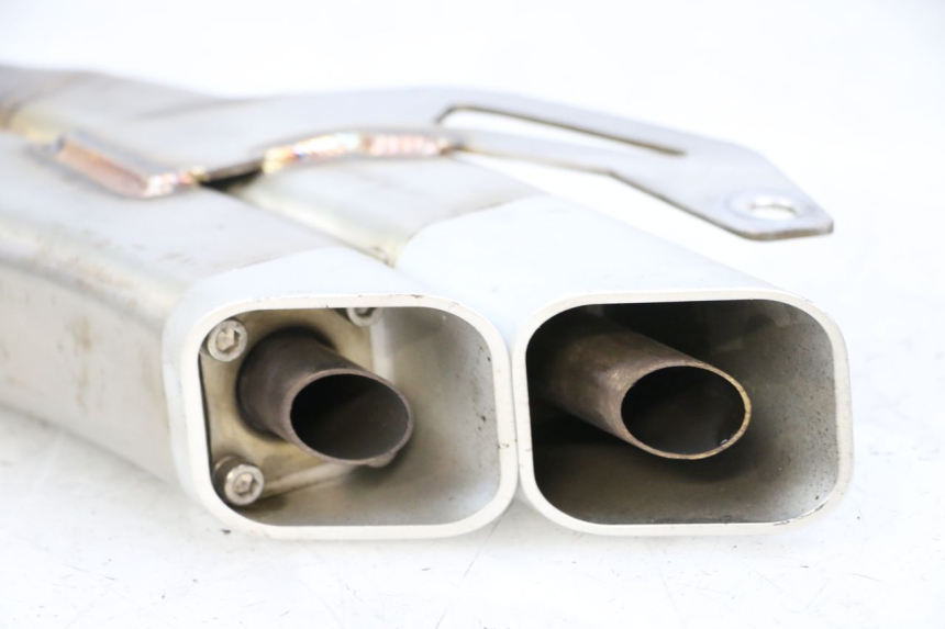photo de EXHAUST SILENCER SUZUKI GSR 750 (2011 - 2017) - Additional view of the item