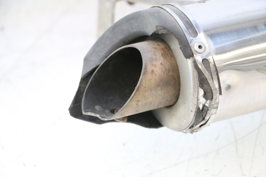 photo de EXHAUST SILENCER SUZUKI GSR 600 (2005 - 2012) - Fixing points details