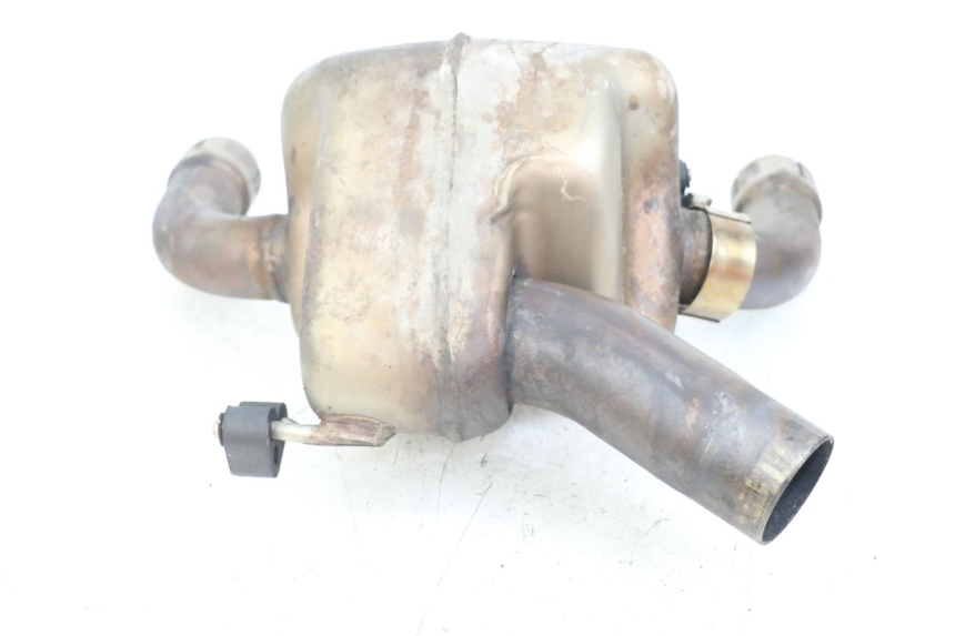 photo de EXHAUST MOTO GUZZI NORGE 8V GT 1200 (2011 - 2016) - Zoom on usage condition