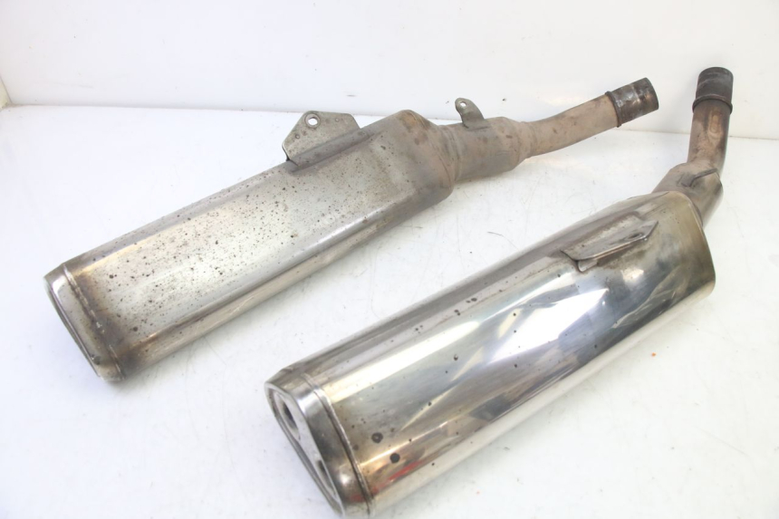 photo de EXHAUST SILENCER HONDA ST PAN EUROPEAN 1300 (2002 - 2013) - Alternative perspective