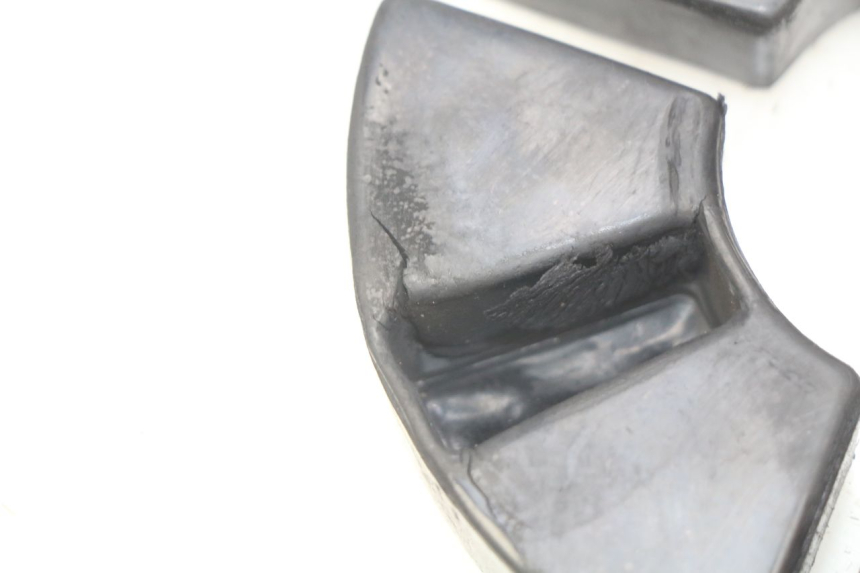 photo de CROWN WHEEL SILENTBLOCK ROYAL ENFIELD BULLET CLASSIC 500 (2017 - 2020) - Technical close-up