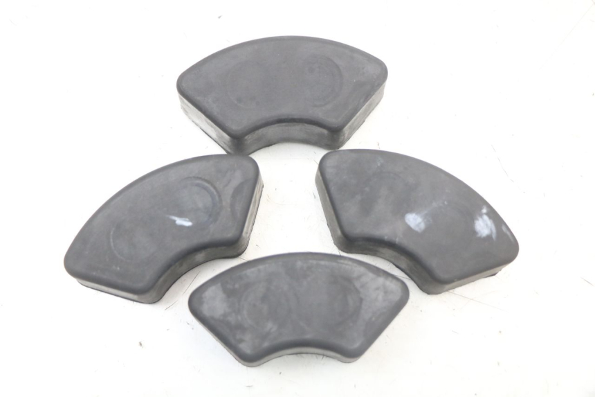 photo de SPROCKET SILENTBLOCK ROYAL ENFIELD CONTINENTAL GT 650 (2019 - 2024) - Alternative perspective