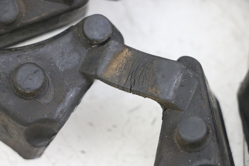 photo de CROWN WHEEL SILENTBLOCK TRIUMPH SPEED TRIPLE T301 900 (1994 - 1996) - Surface and material condition