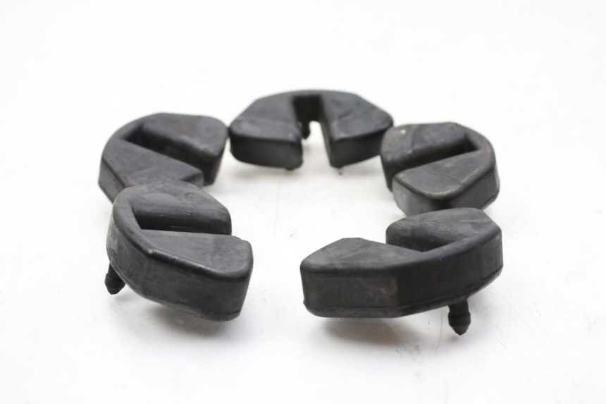 photo de CROWN WHEEL SILENTBLOCK SUZUKI SV S 650 (1999 - 2002) - Zoom on usage condition