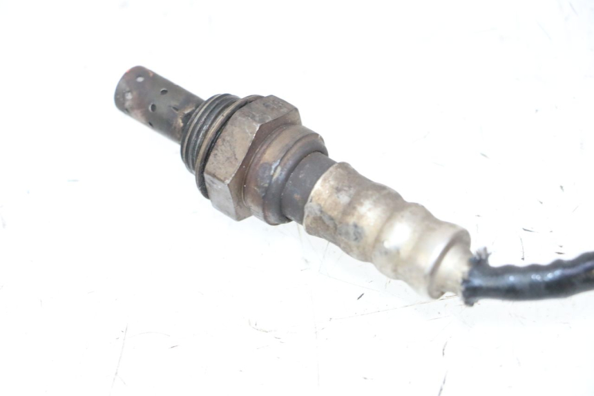 photo de OXYGEN SENSOR HONDA FES S-WING SWING ABS 125 (2007 - 2015) - Fixing points details