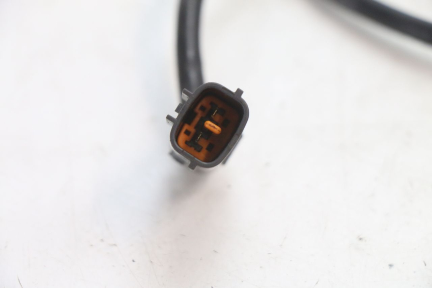 photo de LAMBDA SENSOR YAMAHA FJR 1300 (2001 - 2005) - Alternative perspective