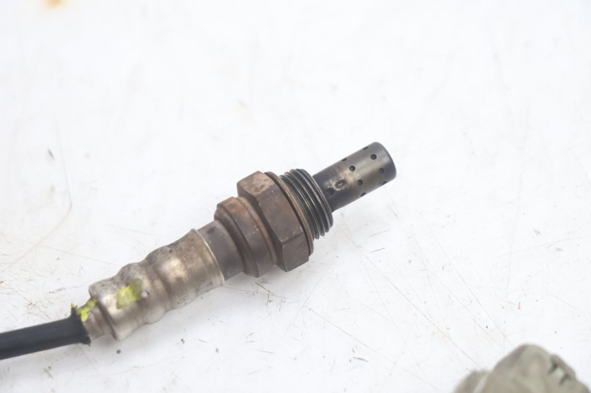 photo de LAMBDA SENSOR HONDA FJS SILVER WING SILVERWING 400 (2005 - 2008) - Technical close-up