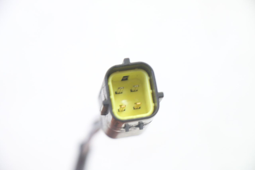 photo de OXYGEN SENSOR PEUGEOT SATELIS 125 (2006 - 2009) - Alternative perspective