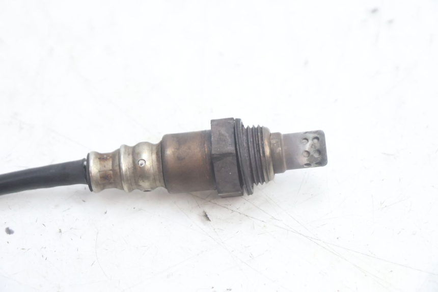 photo de OXYGEN SENSOR YAMAHA XMAX X-MAX 125 (2006 - 2009) - Technical close-up