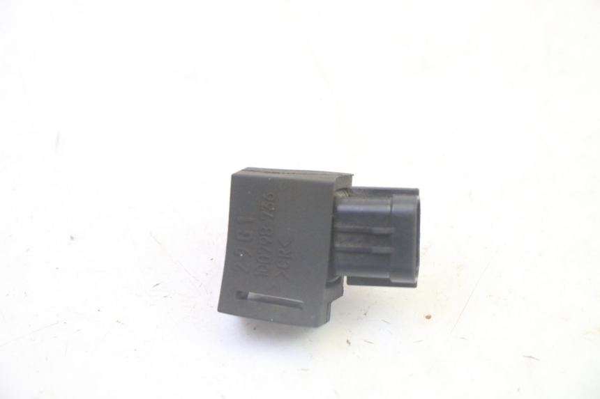 photo de AIR PRESSURE SENSOR SUZUKI BURGMAN 125 (2007 - 2014) - Alternative perspective