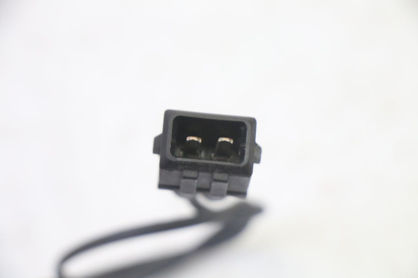 photo de AIR PRESSURE SENSOR SYM CROX 4T 50 (2016 - 2023) - Alternative perspective