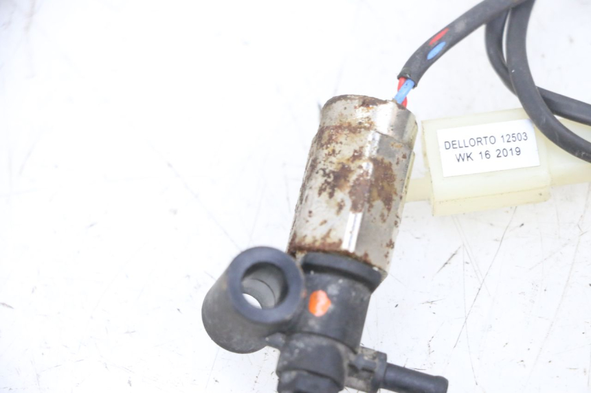 photo de AIR PRESSURE SENSOR LONGJIA DIGITA 4T 50 (2019 - 2022) - Technical close-up