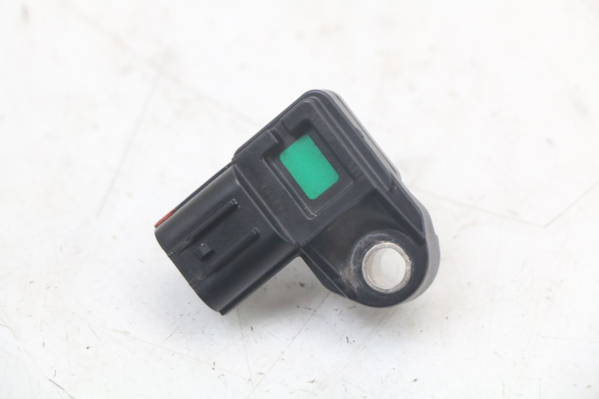 photo de AIR PRESSURE SENSOR YAMAHA FJR ABS 1300 (2006 - 2012) - Technical close-up