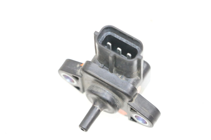 photo de AIR PRESSURE SENSOR YAMAHA FJR ABS 1300 (2006 - 2012) - Component detail